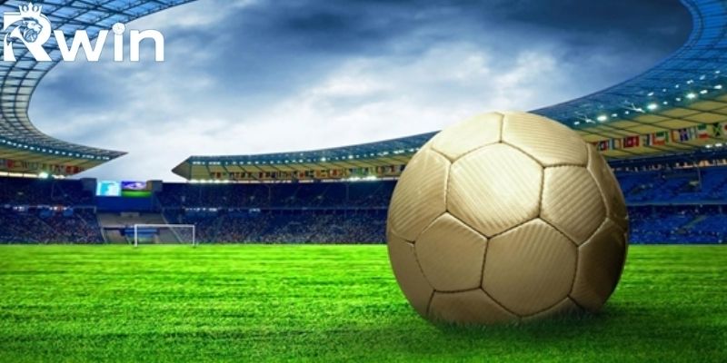 Người chơi cần quan sát kỹ lưỡng sự thay đổi của các đội bóng